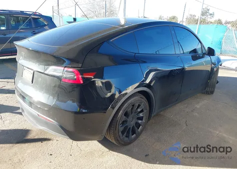 2021 Tesla Model Y Performance Dual Motor All-Wheel Drive/Standard Range Rear-Wheel Drive from USA, damaged, VIN 5YJYGAED5MF135675